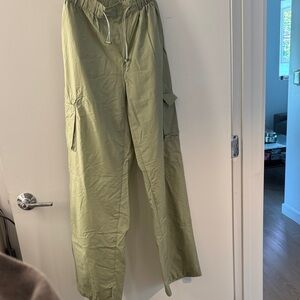 Woman’s Olive Cargo Parachute Pants